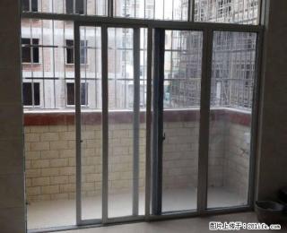 琦林大酒店后面自建房，一房一厨一卫，新装修，家具家电齐全 - 防城港28生活网 fcg.28life.com